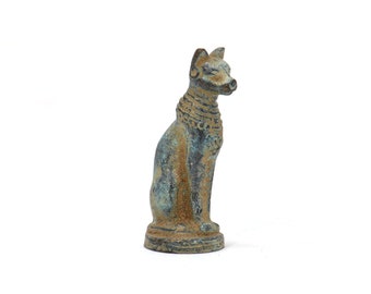 Estatuilla de bronce de antiguas esculturas pompeanas - gato egipcio