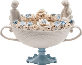 Taza decorada con flores Porcelana Capodimonte 7.8" X 5" X 6.7"