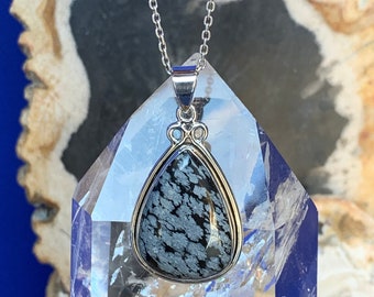 Snowflakes obsidian pendant set with sterling silver