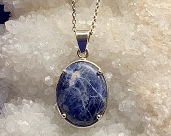 Bancroft sodalite pendant, for a man or a woman, set with sterling silver, natural stone from Ontario Canada modern design