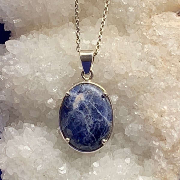 Bancroft sodalite pendant, for a man or a woman, set with sterling silver, natural stone from Ontario Canada modern design