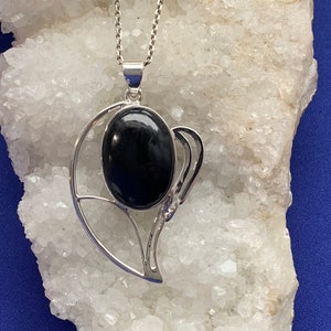 Jet pendant set with sterling silver, leaf shape, finely worked setting