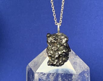 Meteorite pendant, for a man or a woman, genuine meteorite from Campo del Cielo, Argentina