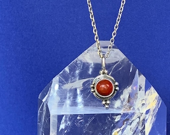 Coral pendant set with sterling silver, finely worked silver, small size