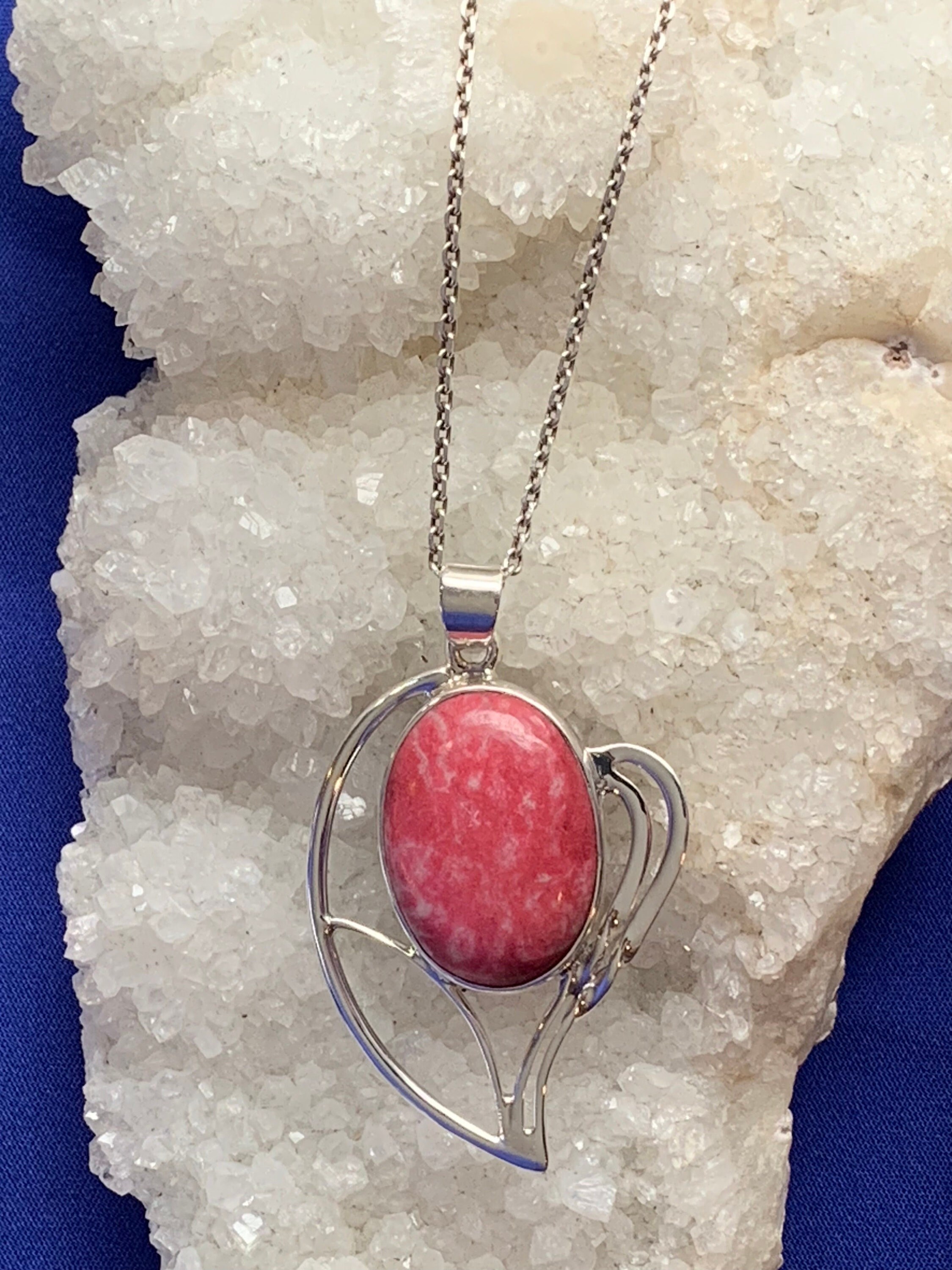 Thulite jewellery deals