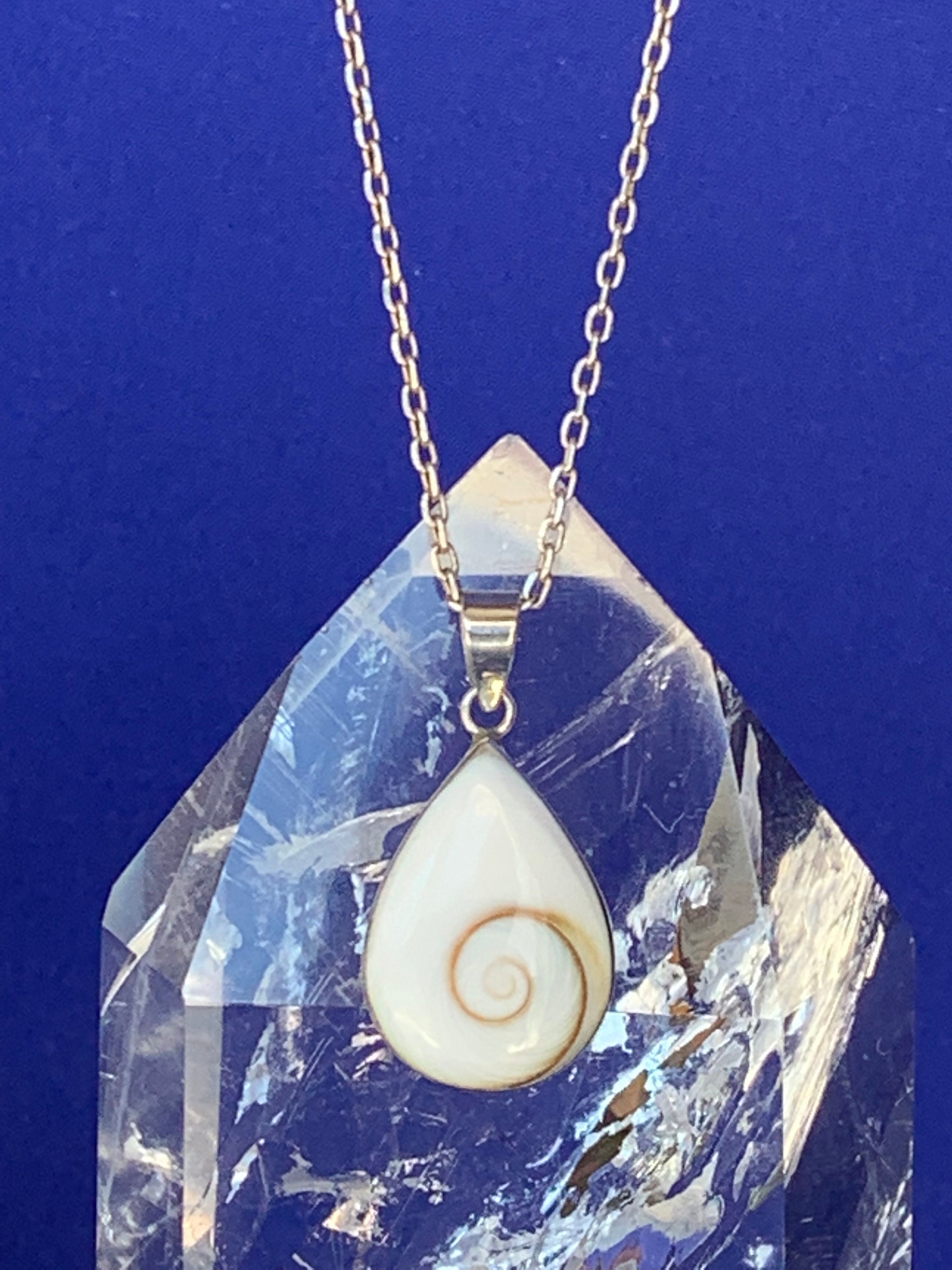 Saint Lucia's eye necklace Shiva's eye pendant Woman's lucky heart necklace