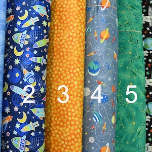 Spazio 100% cotone Astronavi Astronauti Razzi Terra Pianeti Luna Stelle Cielo Blu Cielo Notturno Moon Walk