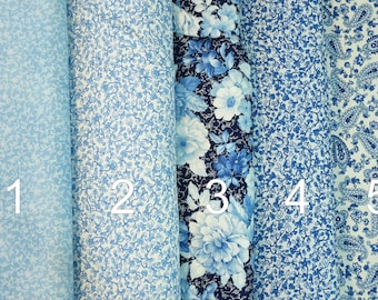 Floral bleu 100 % coton Collection Mayfield. Imprimé cachemire bleu clair, petits et grands, fleuris