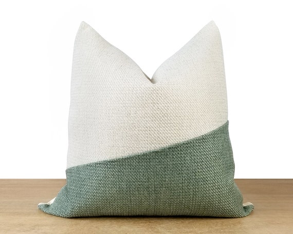 Salbei Grün Colorblock Kissenbezug | Grün-weißes Dekokissen | Salbeigrün Dekor | Salbei Boho Dekor ||| Lendenkissen Größen erhältlich
