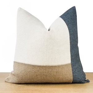 Housse de coussin bleu décor côtier → Coussin bleu marine, blanc et beige | Décoration de maison au bord du lac bleue | Bleu marine et blanc nautique ||| + TAILLES LOMBAIRES