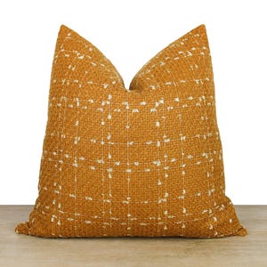 Funda de almohada de tweed en amarillo dorado radiante y blanco / Exquisita tela de tweed color mostaza / Elegancia de inspiración vintage para espacios modernos /