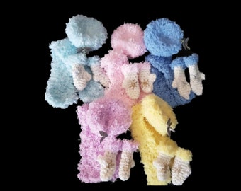 Handmade Fluffy Beret and Scarf with Mittens for 11,5 inch Fashion Dolls. Five options, choose one