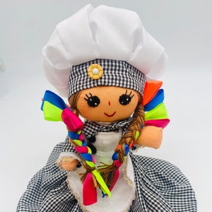 Beautiful DOLL, Mexican LELE style, CHEF !