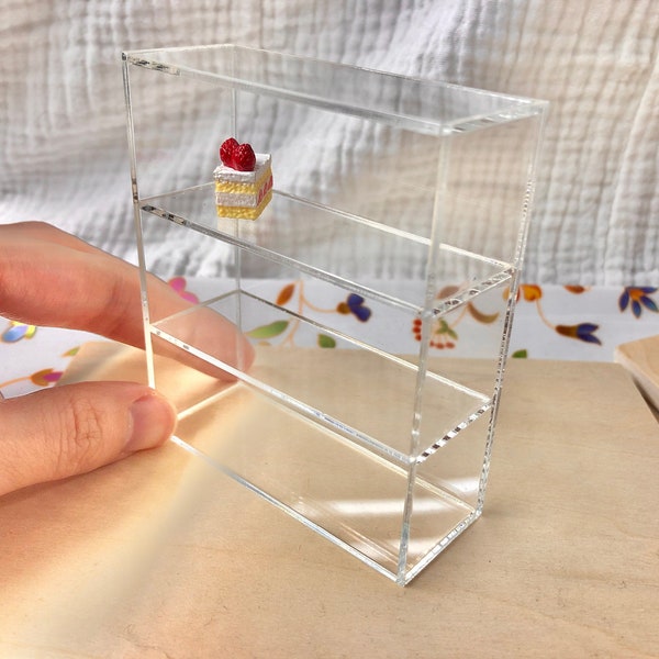 3.14" x 2.67" Mini Display Case Transparent Clear Acrylic Display Case for Miniature Crafts / Toys / Mini Figurines (Portrait Type)