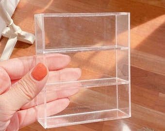 Vitrine transparente transparente en acrylique transparent de 3,14 « x 3,70 » pour artisanat miniature / jouets / mini figurines (type portrait)
