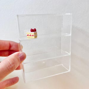 3.54&quot; x 2.95&quot; Display Case Transparent Clear Acrylic Display Case for Miniature Crafts / Toys / Mini Figurines (Portrait Type)