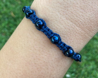 Macrame bracelets / Available in different colors/ Pulsera de macrame en diferentes colores