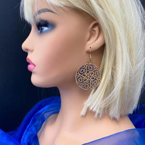 Organza FSL machine embroidery earring design. Machine embroidery design. FSL earrings. Earrings in the hoop. DIY jewelry. Fsl organza .