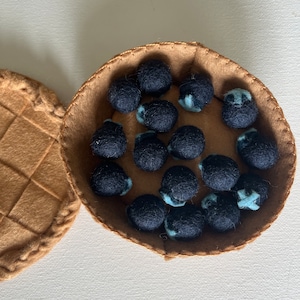 Made-To-Order Blueberry Pie: Pastry, Pastries, Sweets, Dessert, Treats, Play Pretend, Toy, Toddler, Kitchen, Play Food, Braided, Pies