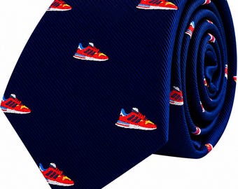 SNEAKER SKINNY TIE | Fun Novelty Necktie Men | Perfect Gift for Sneaker Lovers, Runners Sports Enthusiasts | Great for Work, Parties Events