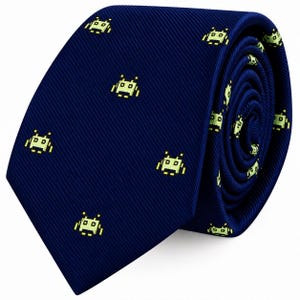 Green Space Invader Skinny Tie l Retro Video Game Necktie l Gamer-Themed Tie for Work, Casual, Parties l Unique Gift for Him, Geek Style