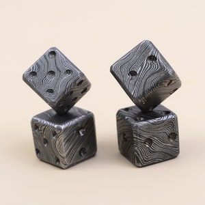 Ein Spielwürfel, Handgefertigter Damastwürfel, Geschenkwürfel, Damastwürfel, Stahlwürfel (DD-01)