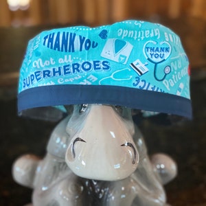 Unisex kirurgisk skrubbmössa eller hästsvans-skrubmhössa - Tandskrubmhössa - MEDICINSKA SUPERHJÄLTAR