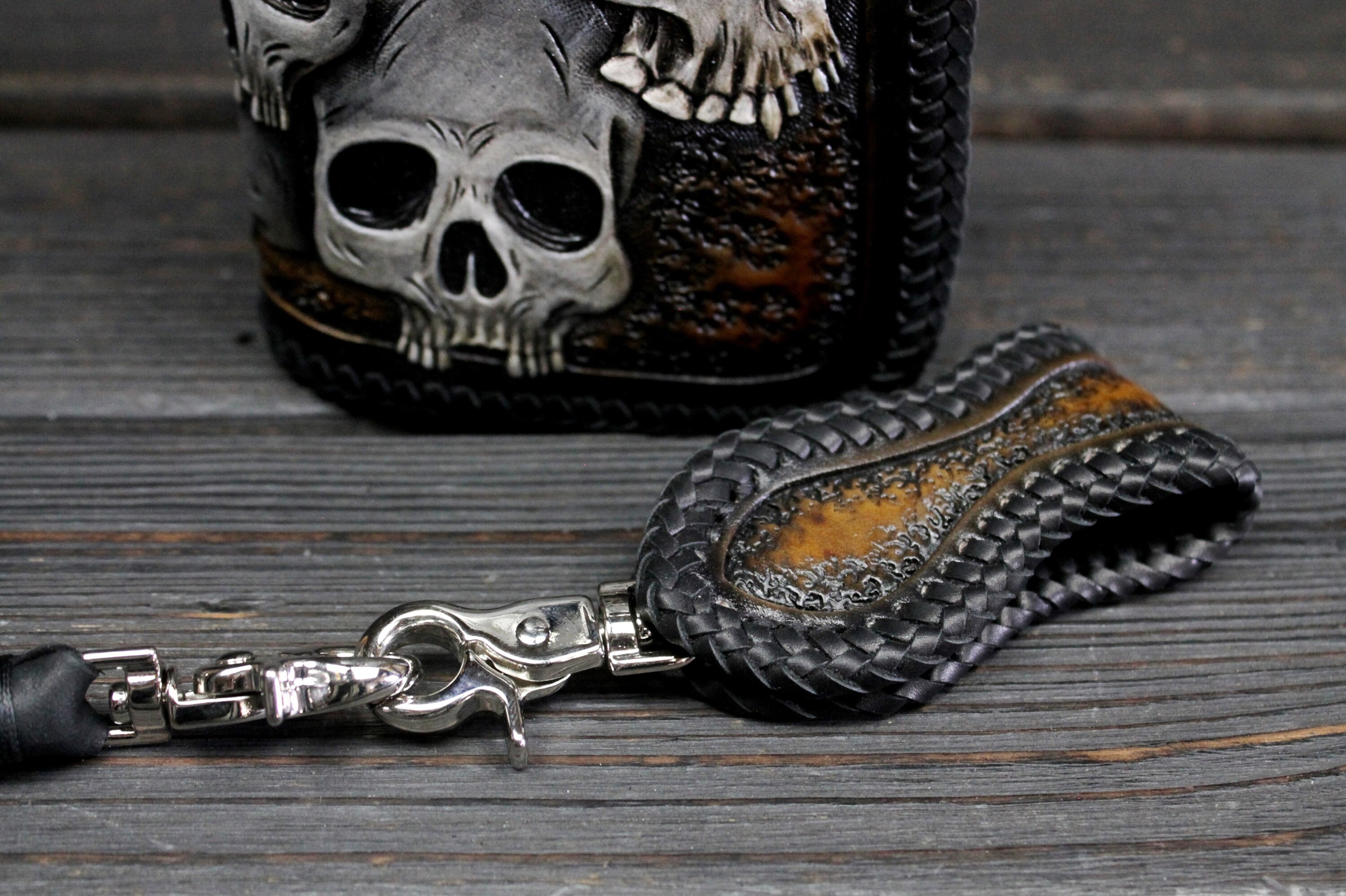 kmrii skull lether wallet chain 超希少 Biker's Handcarved Leather Wallet Skulls, Brown Leather Long