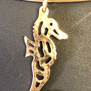 hecho a mano 14k oro encanto de caballitos de mar
