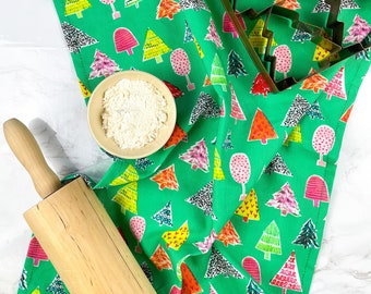Christmas Tea Towel Green Trees Retro Kitsch Hostess Gift