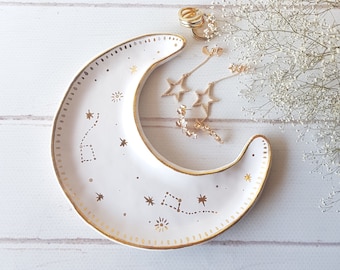 White luna jewelry dish 22 K Gold Celestial jewelry holder Modern crescent moon ring holder Trinket tray ceramic