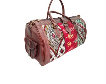 Large travel bag in genuine leather and kilim wool (new)