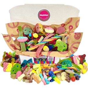 Huge Vegan Sweets Box 1.5 kg in Eco Friendly Packaging by Rubydoobys - ideal Veganuary treat
