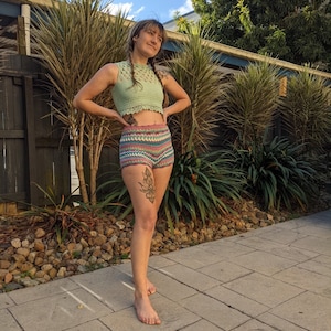 Crochet shorts WRITTEN PATTERN (florette shorts)