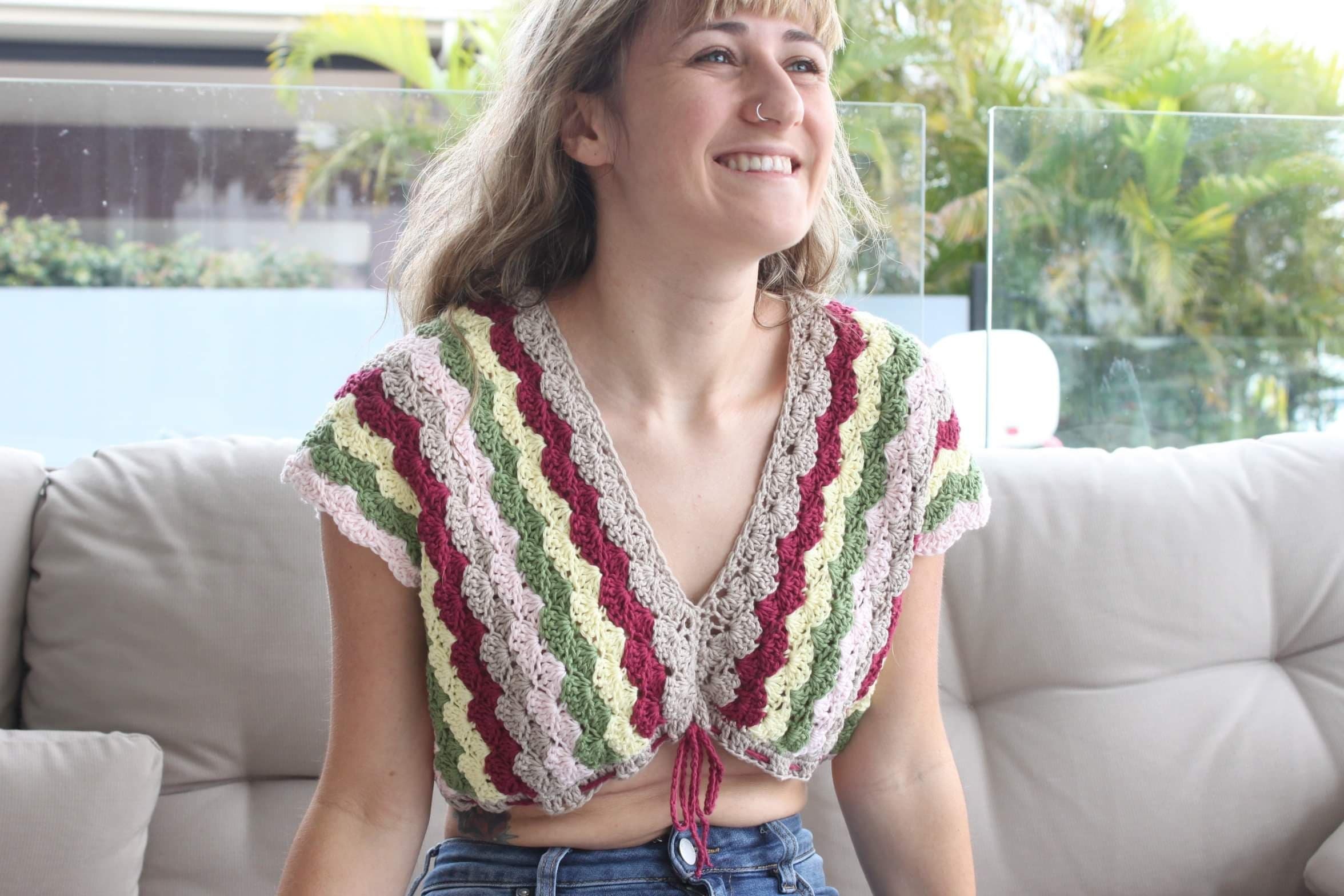 Crochet crop top WRITTEN PATTERN - The Berry dazzle