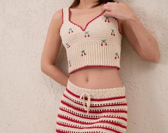 Conjunto de top de cerezas de ganchillo y falda a rayas, ropa de playa de algodón orgánico.