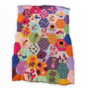 Handknit Cotton Patchwork Throw Blanket: Personalized Floral Quilt