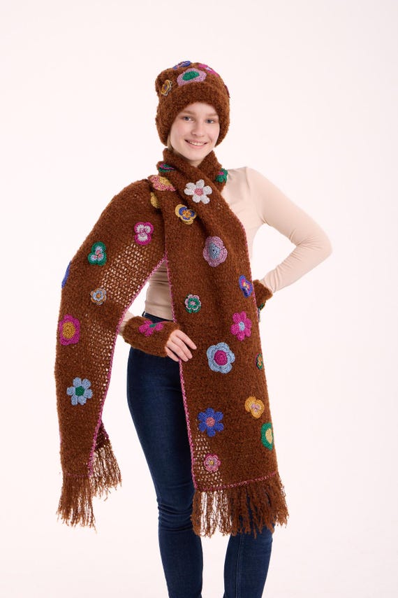 Handmade Crochet Scart & Hat Handmade Lilac Alpaca Crochet Winter Set: Flower Scarf Hat  main image 2