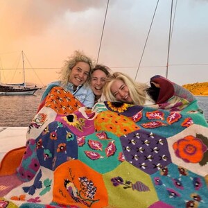 Handknit Merino Wool Patchwork Blanket – Floral Crochet Bedspread, Personalized Throw Quilt image 4
