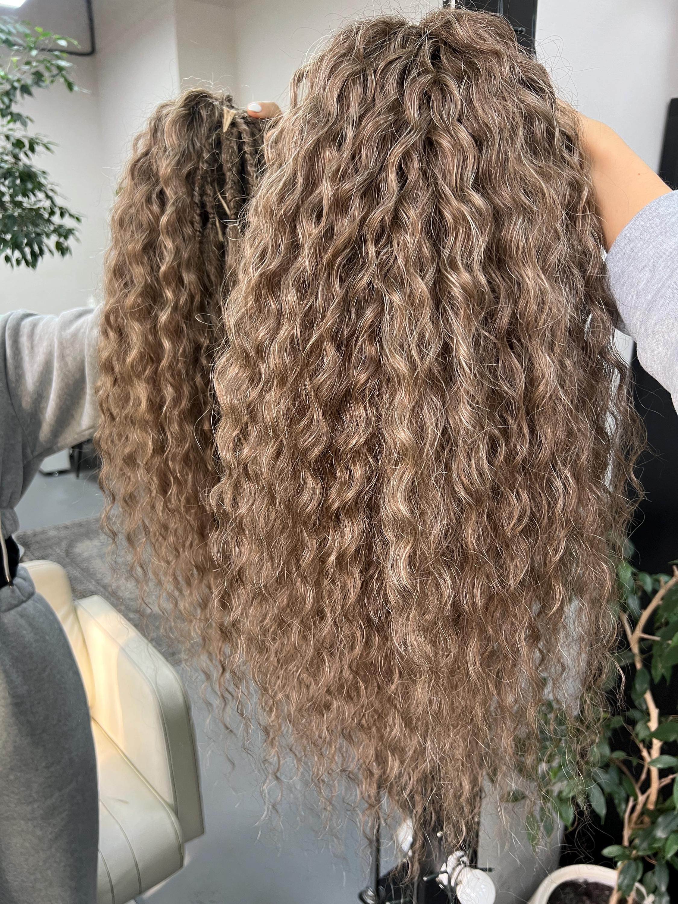Ariel 23.6 Inch 3D Curls Hair Extension Set – Color 18T – Handmade