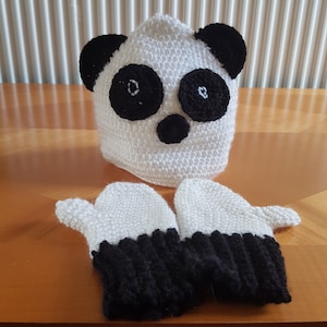 Panda Hat and MIttens Set, Baby Winter Set, Toddler Winter Accessories, Panda Photo Prop Outfit, Baby Shower Gift, Animal Crochet Hat