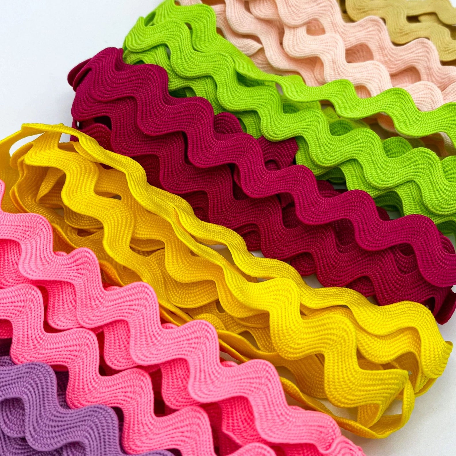 1/2 Inch POLYESTER Rick Rack (13mm) by the Yard - 22 Colors Ric Rac ...
