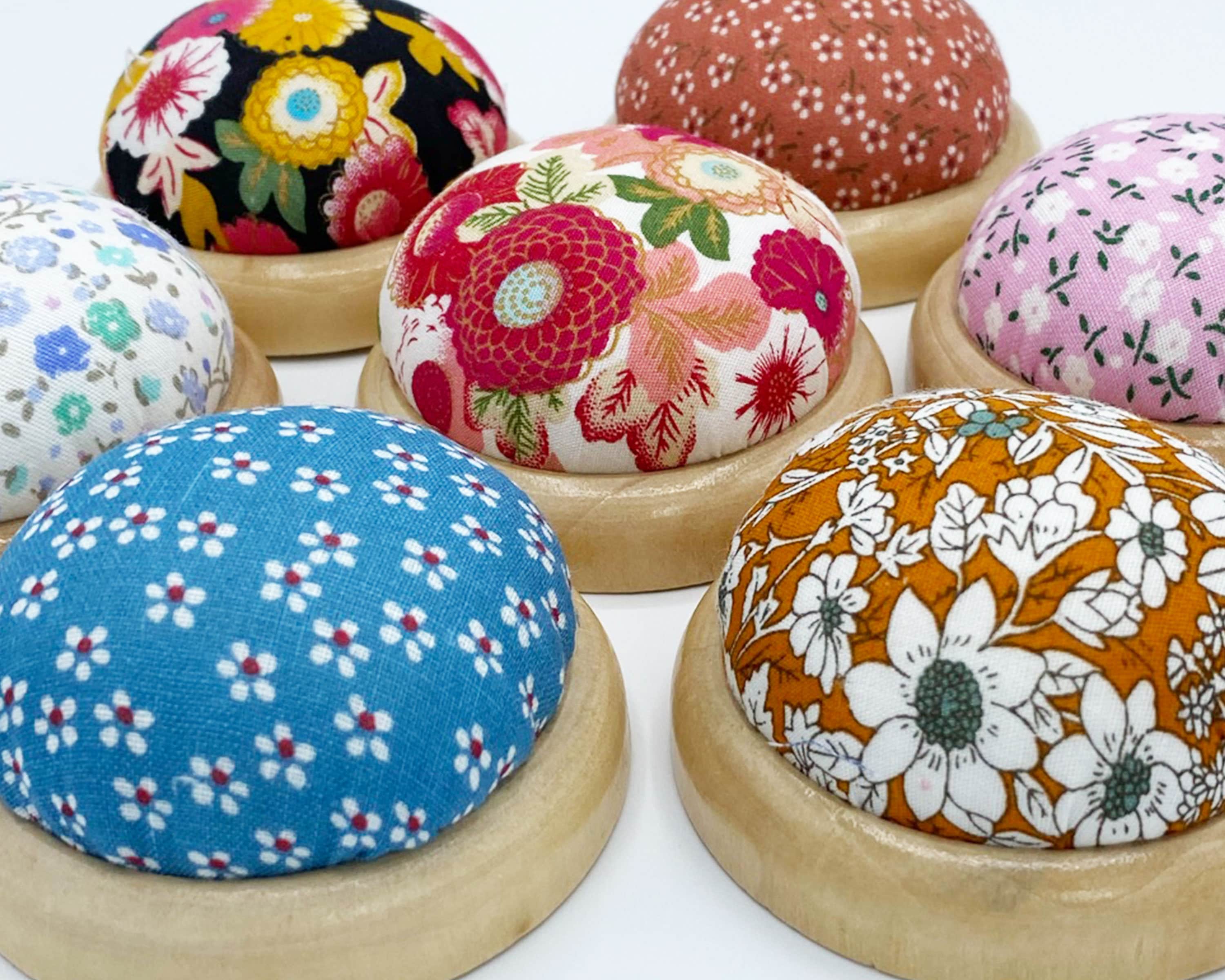 Fenteer Floral Flower Pin Needle Cushion Pincushion Cute Pumpkin Pins Needles Holder for Sewing Crafting Style 2 