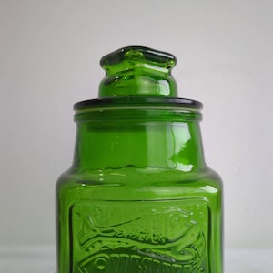 Wheaton NJ Green Glass Apothecary Lidded Jar
