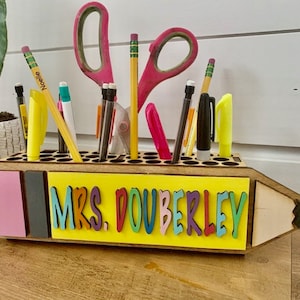 Personalized Teacher Desk Organizer- Wooden Pencil & Scissors Holder, Custom Teacher Name Gift, Teacher Appreciation Gift