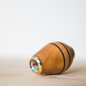 Caleidoscopio de madera hecho a mano