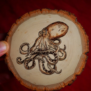 Wood Burned Coaster with a Octopus Design, Woodburning Artwork, Pyrography Art Coaster, Octopus Art Work, Handmade Coaster