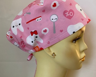 Tooth in Love XOXO Scrub Cap, Scrub Hat, Surgical Cap, Reusable Cap. Buttons can be added as per request.