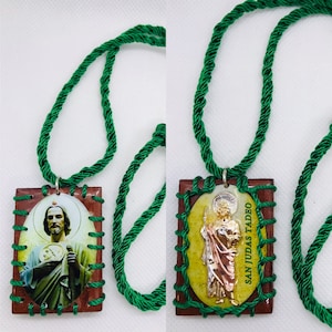 Escapulario San Judas Verde 2 en 1 Imagen y oro laminado collar de hilo torsal 28&quot; pulgadas