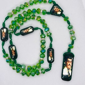 ロザリオ ヘスス マルベルデ クリスタル VERDE e imagen en tableta de madera hecho a mano